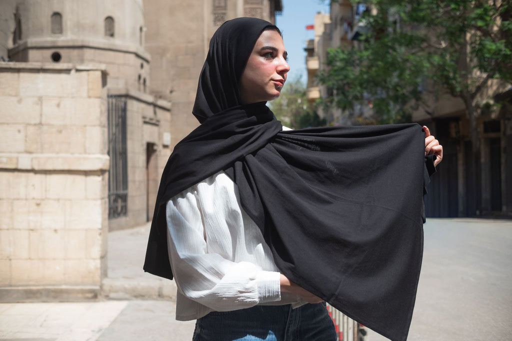 Thuraya Premium Scarf - Black