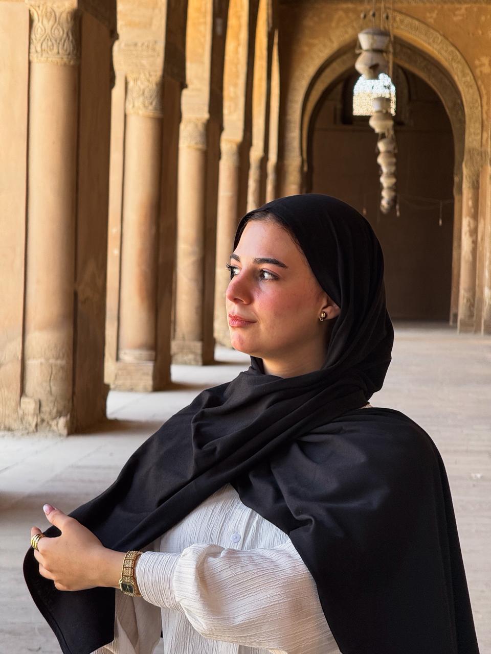 Thuraya Premium Scarf - Black