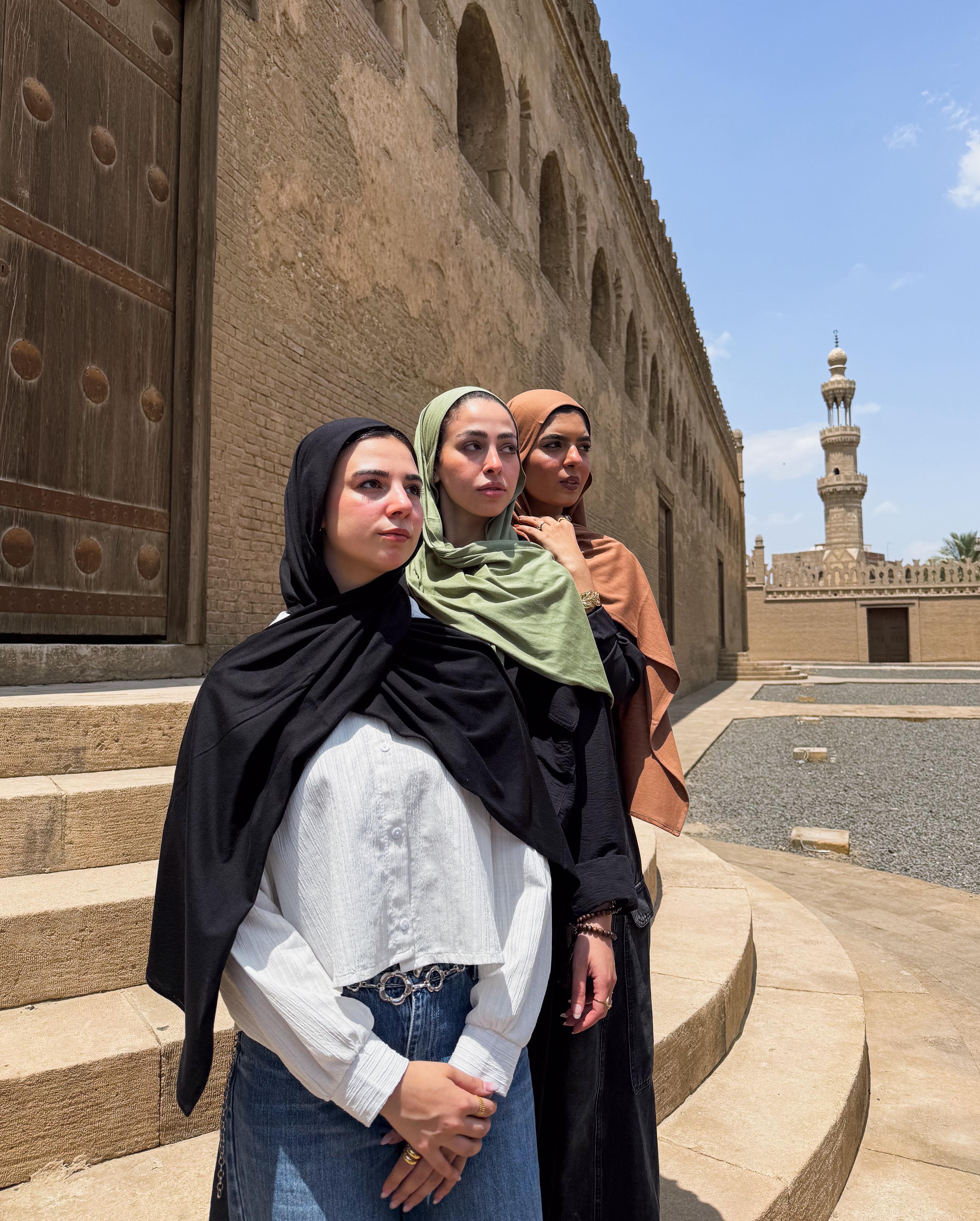 Thuraya Premium Scarf - Black